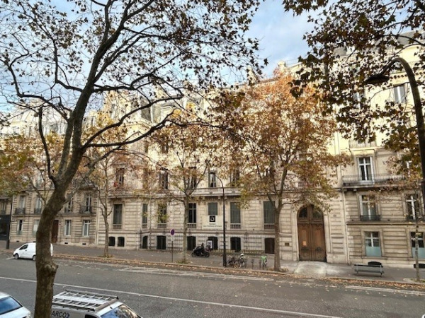 Location de bureaux – 184 m² à Paris 8e (75008) – photo 11