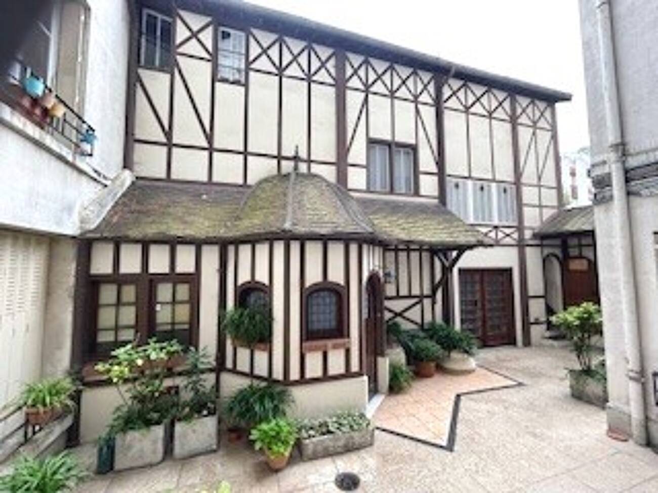 Maison atelier d’artiste – 191 m² à Neuilly-sur-Seine (92200) – photo 4