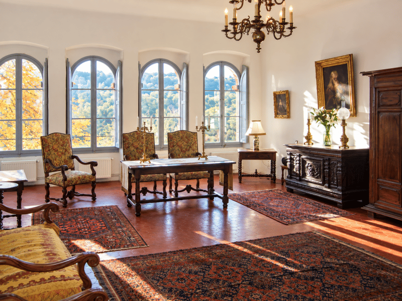 Château et dépendances – 900 m² à Valensole (04210) – photo 8