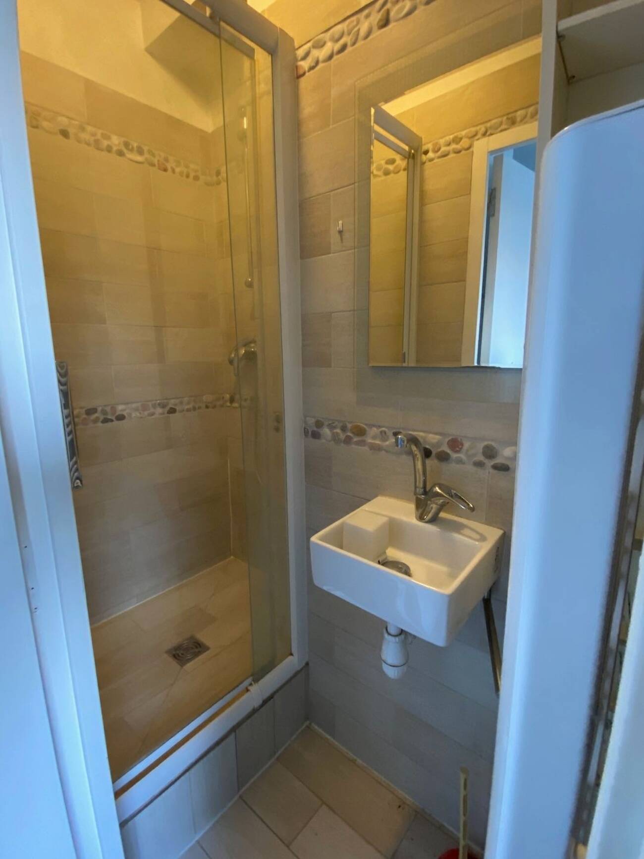 Deux chambres de service – Paris 17e à Paris 17e (75017) – photo 3